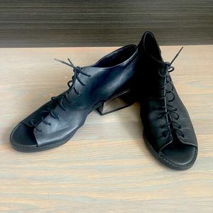 Black open toed sandals